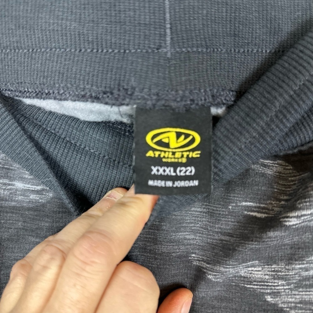 Athletic xxxlarge. 22 20-1/2 w 12-1/2 rise. Inseam 27-1/2 like new camo grey - Picture 4 of 6